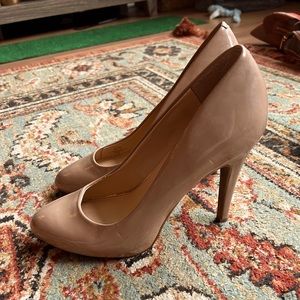 Jessica Simpson Nude Heel